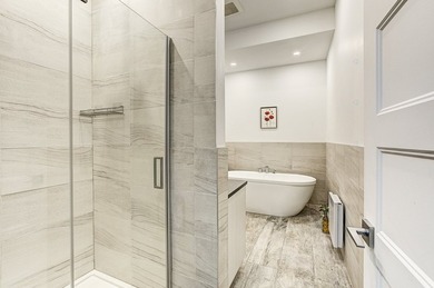 Condo lumineux idealement situe dans un quartier paisible borde - photo 19