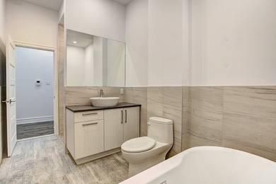 Condo lumineux idealement situe dans un quartier paisible borde - photo 20
