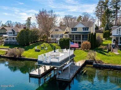 Welcome to this exceptional lakefront retreat in desirable - photo 1