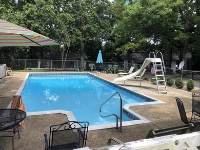 Incredible opportunity to own a thriving resort nestled on 4 - photo 1