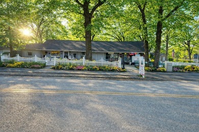 Incredible opportunity to own a thriving resort nestled on 4 - photo 2