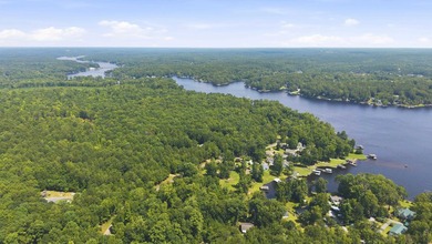 Charming remodeled lakefront cottage on beautiful Lake Sinclair! - photo 22