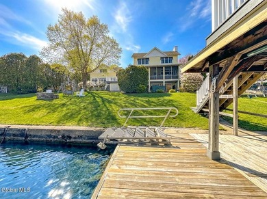 Welcome to this exceptional lakefront retreat in desirable - photo 3