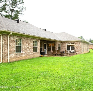 Beautiful home with country charm, this home offers the perfect - photo 29