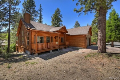 Experience the charm of mountain living in this beautifully - photo 34