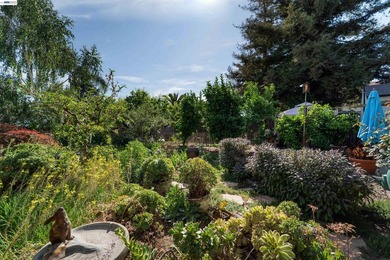 The quintessential Niles home! A polished gem that has been - photo 42
