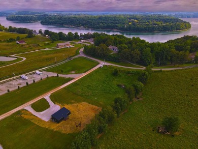 Lake Home For Sale in Monticello, Kentucky