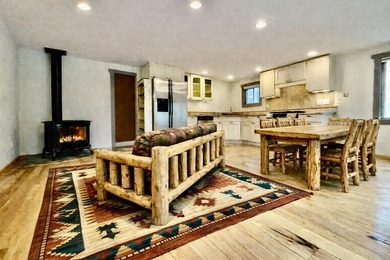 Charming mountain retreat located in the desirable Valle - photo 3