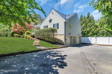 Welcome to this stunning renovated home in Pine Lake Park - photo 3