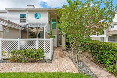 Rarely available cornerunit townhouse in the highly desirable - photo 3