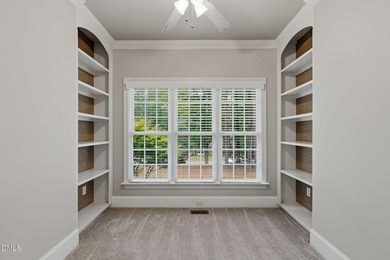 Welcome to this charming 4-bedroom, 2.5-bathroom single-family - photo 31