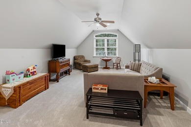 Welcome to this charming 4-bedroom, 2.5-bathroom single-family - photo 36