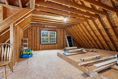 Welcome to this charming 4-bedroom, 2.5-bathroom single-family - photo 41