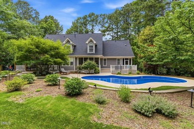 Welcome to this charming 4-bedroom, 2.5-bathroom single-family - photo 49