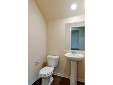 Discover this beautifully maintained four-bedroom, 2.5-bathroom - photo 10