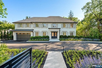 Welcome to one of the most exceptional estates ever offered in - photo 2