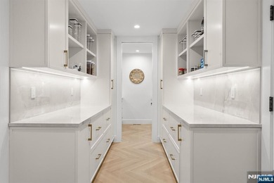 Welcome to one of the most exceptional estates ever offered in - photo 9