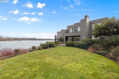 Lake Condo For Sale in Portland, Oregon