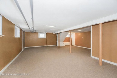 Location!,in the heart of Westerleigh, with old world charm - photo 15