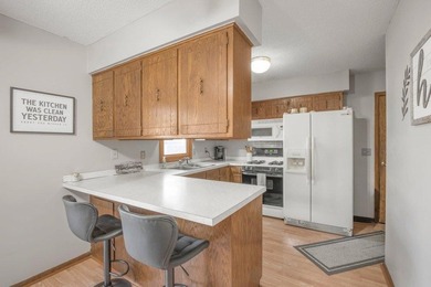 Pride of ownership shines in this well-cared-for home, lovingly - photo 16