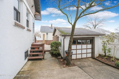 Location!,in the heart of Westerleigh, with old world charm - photo 18