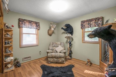 Pride of ownership shines in this well-cared-for home, lovingly - photo 19