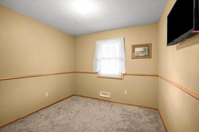 Pride of ownership shines in this well-cared-for home, lovingly - photo 20