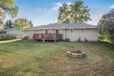Pride of ownership shines in this well-cared-for home, lovingly - photo 28