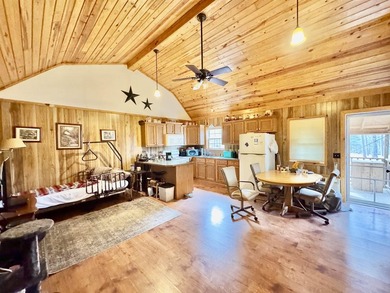 Escape to the beauty of the Ozarks with this charming 1 bedroom - photo 2