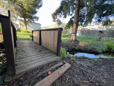 16126 Gustafson offers a warm and inviting slice of Oregon - photo 3