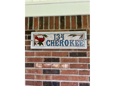 Classic Brick Ranch in the Heart of Russell Springs! Located on - photo 4