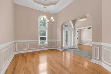 Discover the perfect blend of elegance and comfort in this - photo 6