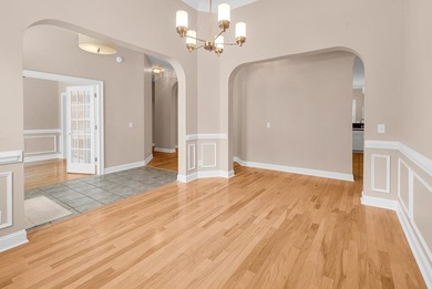 Discover the perfect blend of elegance and comfort in this - photo 7