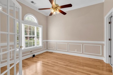 Discover the perfect blend of elegance and comfort in this - photo 10