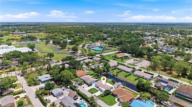 This charming Florida bungalow sits along the Imperial River, is - photo 33