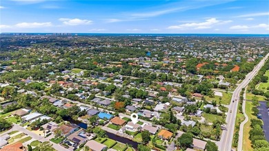 This charming Florida bungalow sits along the Imperial River, is - photo 34
