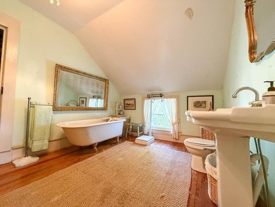 Buckshoal Farm's 222.33-acre offering represents a rare - photo 45