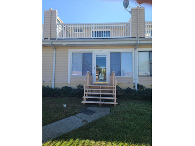 Lake Weir Condo For Sale in Summerfield Florida