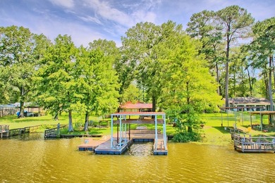 Affordable waterfront living with room for family, friends, or - photo 6