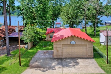 Affordable waterfront living with room for family, friends, or - photo 7
