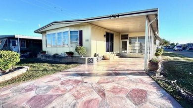 Caloosahatchee River Home For Sale in North Fort Myers Florida