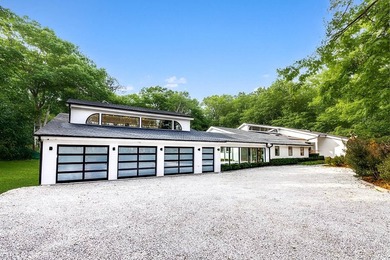 This contemporary Hamptons escape on 2 acres in the heart of - photo 2