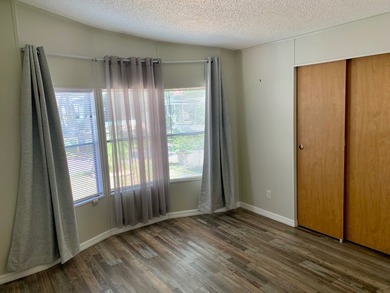 Charming 2 bedroom, 2 bath, 1989 double-wide mobile home is - photo 14