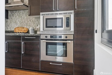 Residence 411 at One South Park offers the ideal blend of - photo 14