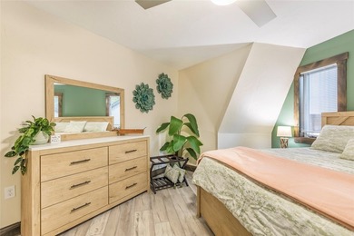 Experience one of the most unique properties on Lake Holcombe! - photo 15