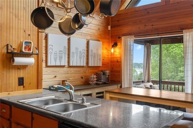 Affordable lake living! Furnished Lake Keowee Cabin! - photo 16