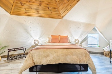 Experience one of the most unique properties on Lake Holcombe! - photo 17
