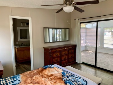 Charming 2 bedroom, 2 bath, 1989 double-wide mobile home is - photo 18