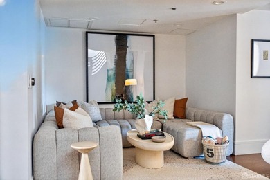 Residence 411 at One South Park offers the ideal blend of - photo 18