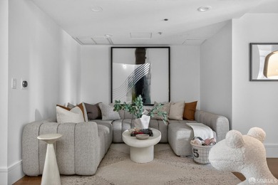 Residence 411 at One South Park offers the ideal blend of - photo 19